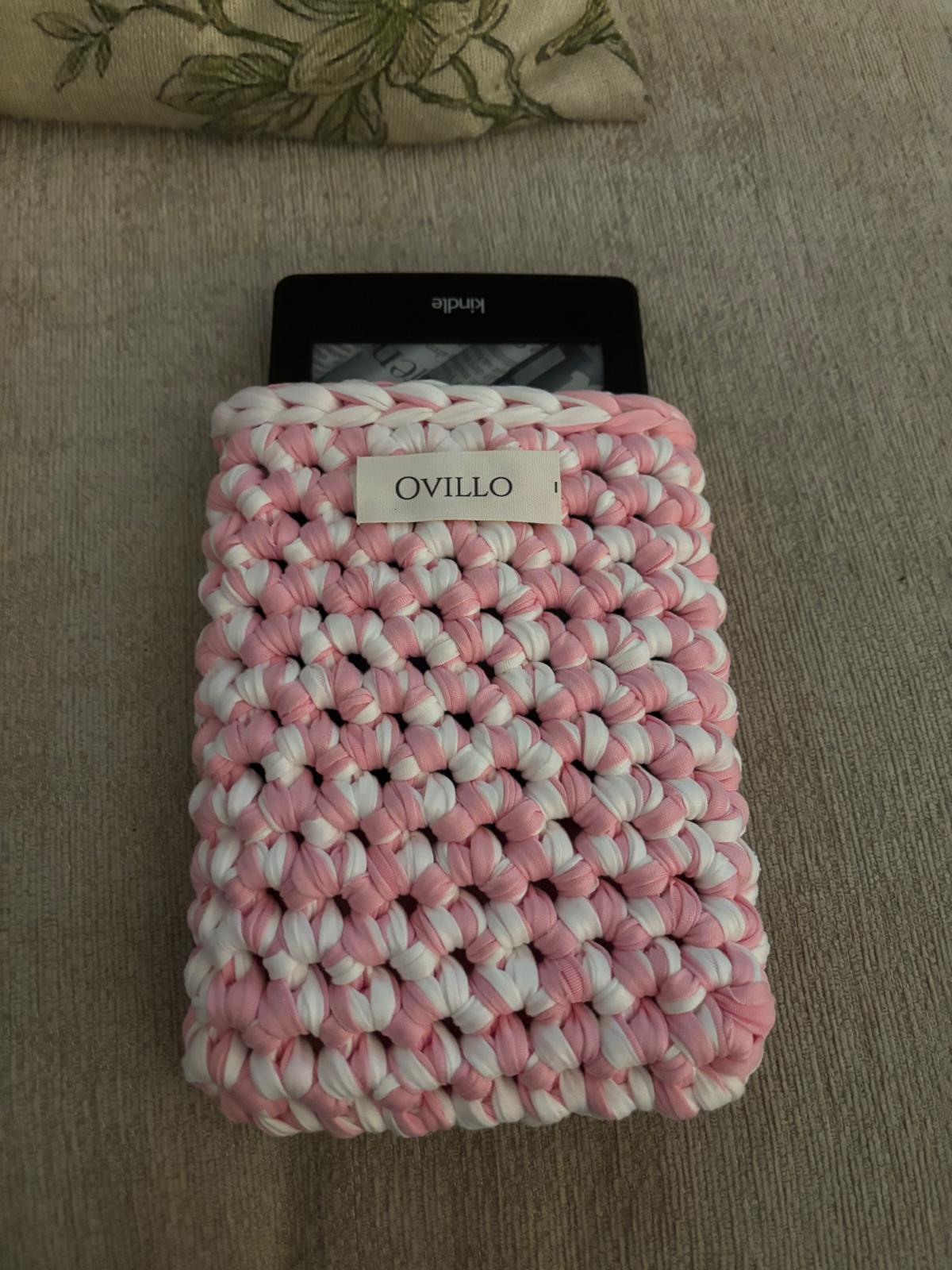 The Kindle Cover handcrafted crochet creation
